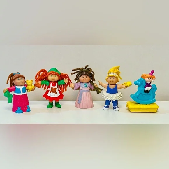 HUGE ‘90s Cabbage Patch Kids Toy Lot